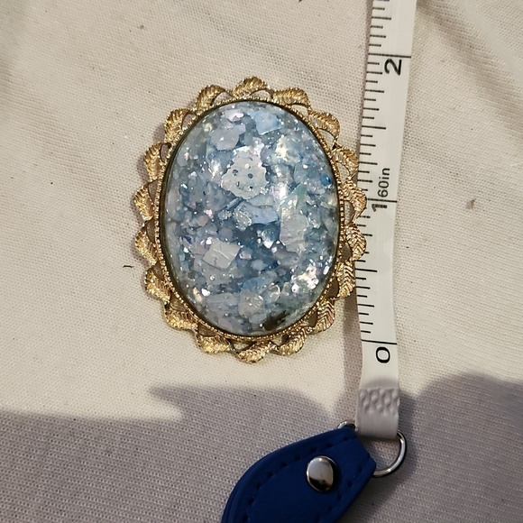 Vintage Gold Tone Turquoise Confetti Brooch Large Oval Pin - Picture 3 of 3